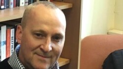 Историчарот Кенет Морисон