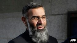 Andžem Čoudari, osuđeni islamski propovjednik pred sudom u Londonu
