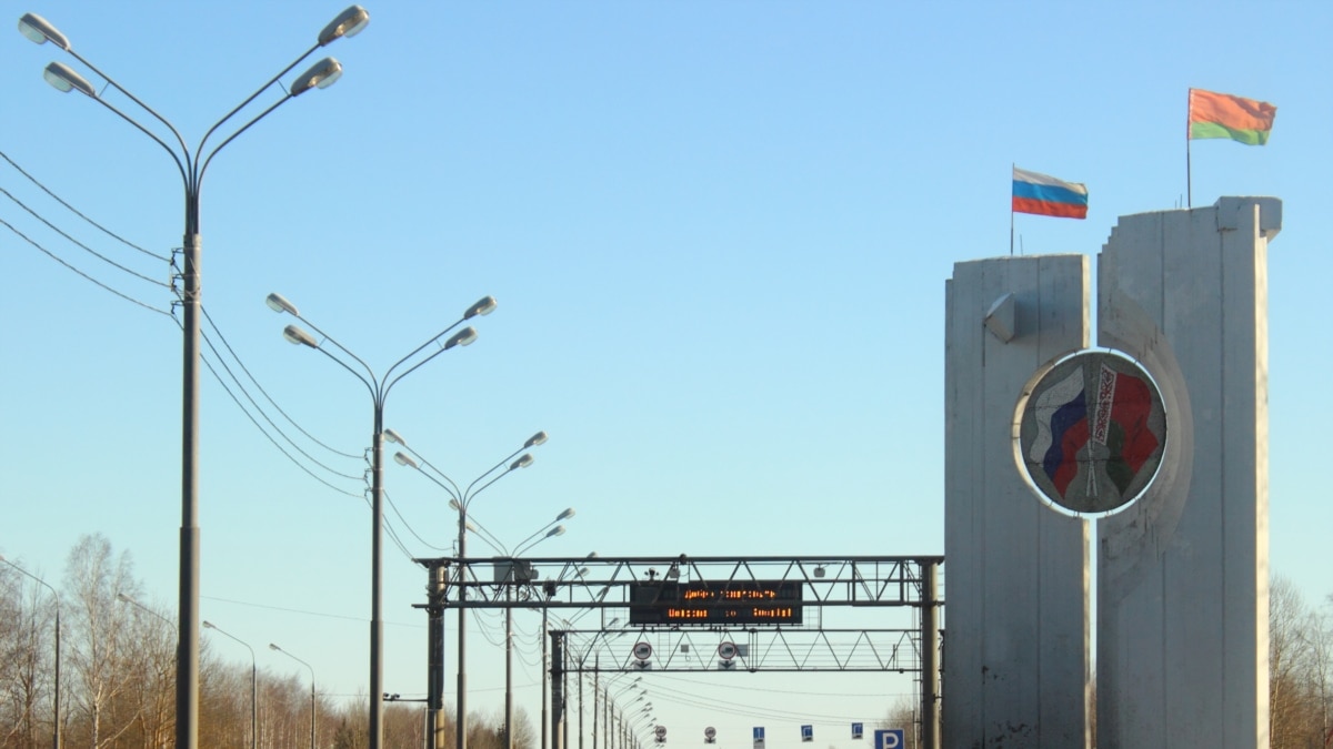 oi5.ru: Коронавирус «ударил» по интеграции Беларуси и России: Москва восстанавливает контроль на общей границе Коронавирус «ударил» по интеграции Беларуси и России: Москва восстанавливает контроль на общей границе