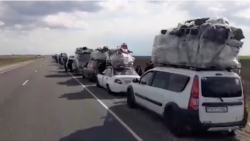 Stotine građana Uzbekistana čekaju na rusko-kazahstanskoj granici, u nadi da će vlade Kazahstana i Uzbekistana otvoriti tranzitni put da se vrate kući.