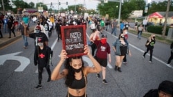 Акция протеста во Флориссане, штат Миссури, США. 10 июня 2020 года