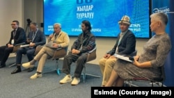 Участники международной конференции «Раскрывая эпоху 90-х: процессы обретения независимости на посткоммунистическом пространстве»
