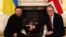 Президентът на Украйна Володимир Зеленски и премиерът на Великобритания Киър Стармър