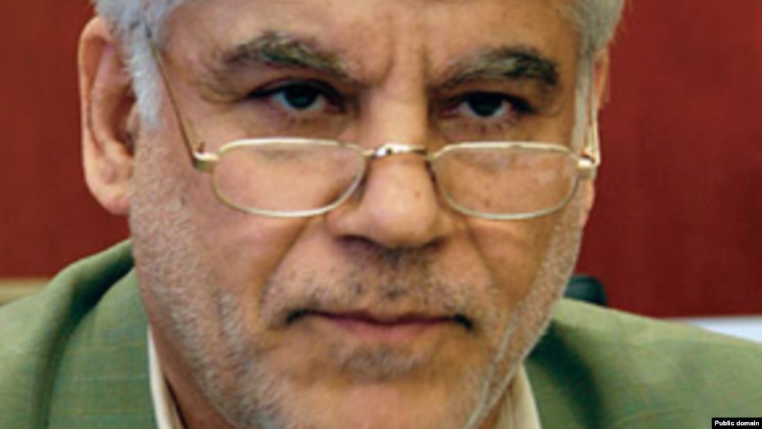 محمود بهمنی، رئیس کل بانک مرکزی ایران.