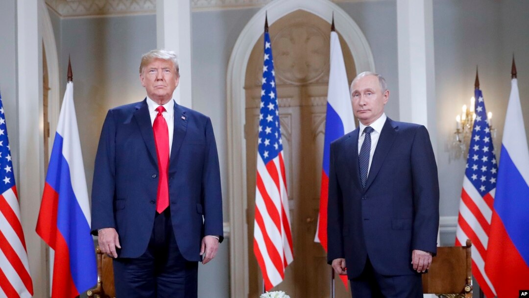 Кошмо Штаттардын президенти Дональд Трамп жана Орусиянын президенти Владимир Путин. 16-июль, 2018-жыл. Хельсинки, Финляндия. 