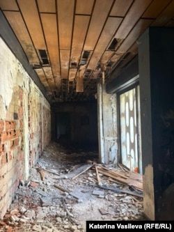 Një nga korridoret e banesës
