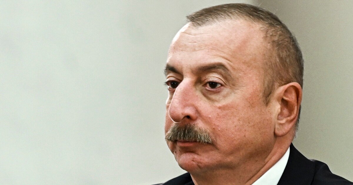 ბაქომ შესაძლოა, გააუქმოს ემბარგო უკრაინისთვის იარაღის მიწოდებაზე