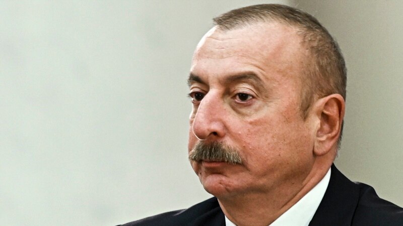 ბაქომ შესაძლოა გააუქმოს ემბარგო უკრაინისთვის იარაღის მიწოდებაზე