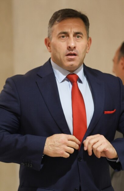 В петък правителството на Росен Желязков изненадващо назначи на Лукойл