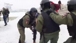 საპროტესტო გამოსვლები ყაზანში: პოლიცია ჟურნალისტებისა და გამვლელთა წინააღმდეგ