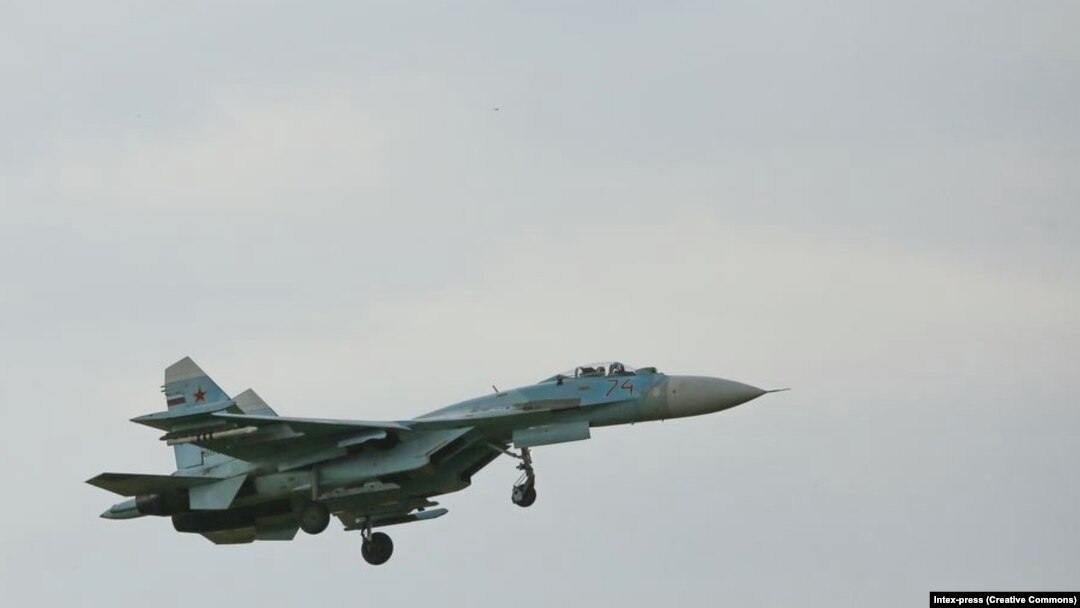 Two pilots of the Su-34 aircraft survived after they ejected. (file photo)