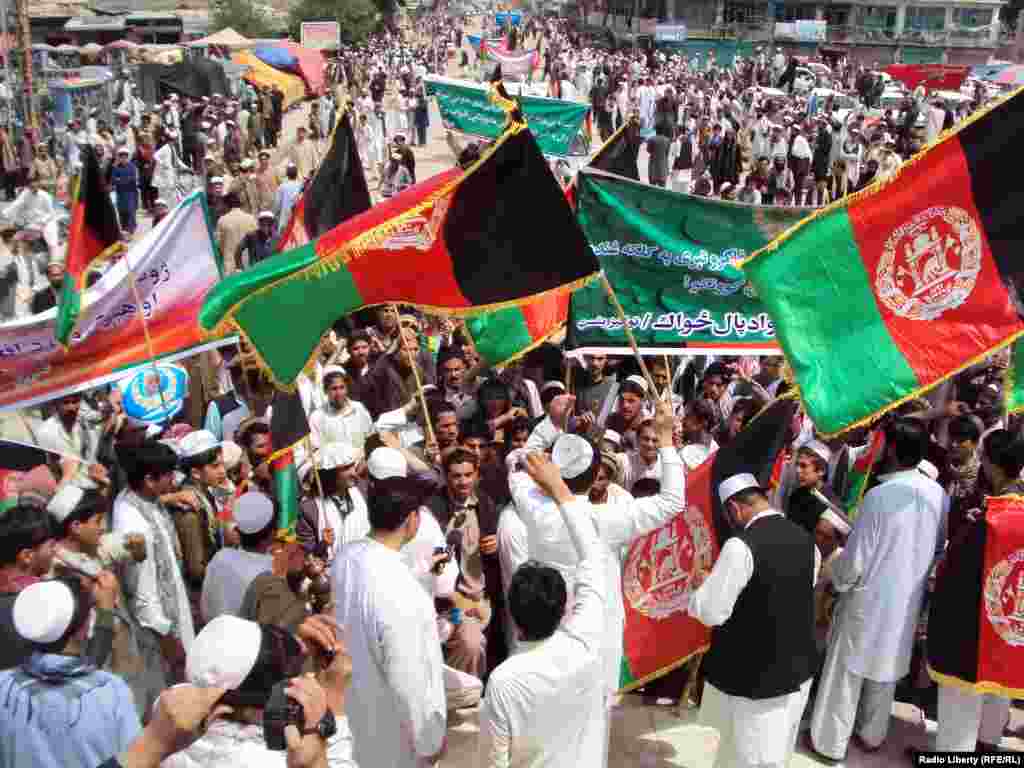 د خوست ځوانانو له خپلو امنيتي ځواکونو ملاتړ څرګند کړ