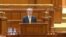 Dacian Cioloș, rostind discursul său în Parlament
