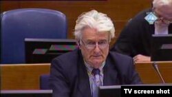 Radovan Karadžić u sudnici 19. avgusta 2011