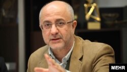 علی مرادخانی معاون هنری وزارت فرهنگ و ارشاد اسلامی، از اعضای این هیئت، در این نشست سخنرانی کرده است