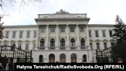 Студенти планували акцію протесту на 12 січня з вимогою звільнити з посади Світлану Гринкевич. На фото - університет «Львівська політехніка» 