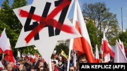 Митингден бир көрүнүш.