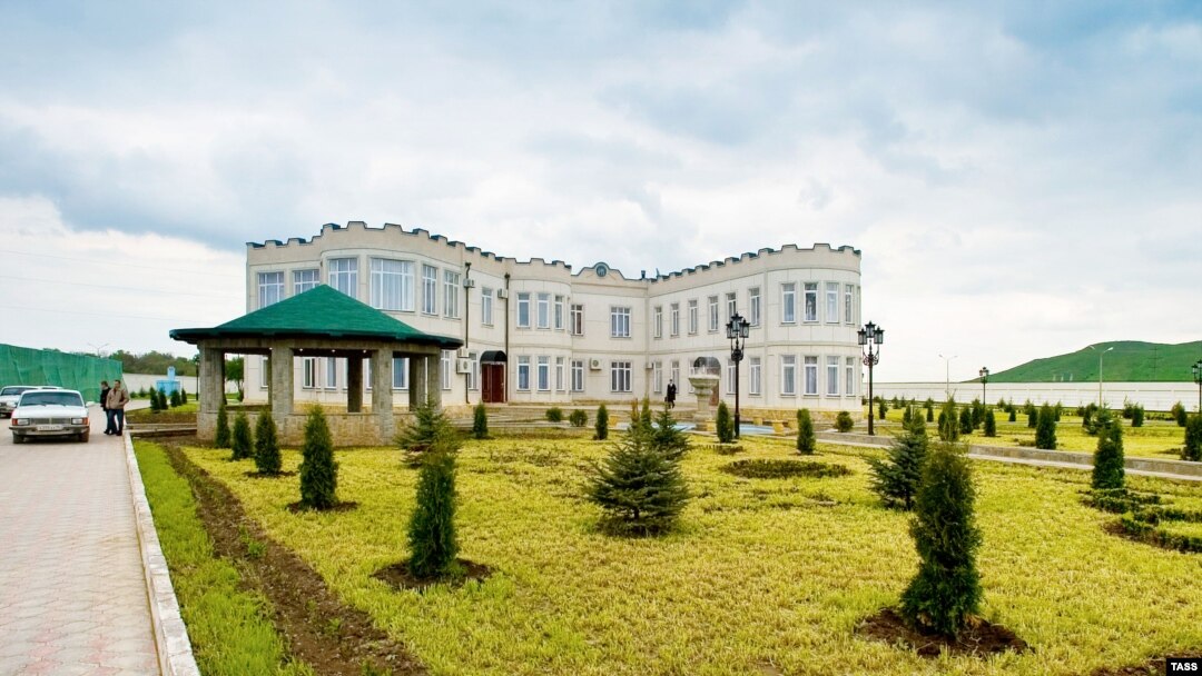 Частная резиденция президента в Гудермесе