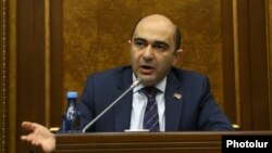 Armenia -- Bright Armenia Party leader Edmon Marukian speaks during a parliament session in Yerevan, April 16, 2019.