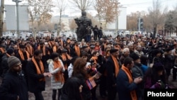 Armenia - Supporters of opposition presidential candidate Raffi Hovannisian at a campaign rally in Yerevan, 21Jan2013.