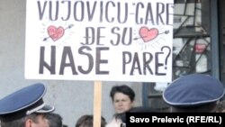 Sa jednog od radničkih protesta ispred Vlade Crne Gore, foto iz arhive