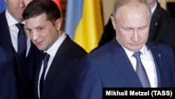 Владимир Зеленский и Владимир Путин на встрече в Париже, 9 декабря 2019 года