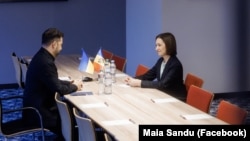 Președinții Maia Sandu și Volodimir Zelenski, la o întrevedere la Haga, pe 16 decembrie 2025, unde au vorbit despre instituirea unei Comisiei Internaționale de Reclamații pentru Ucraina