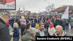 Протестен собир во Крагуевац на Денот на државноста на Србија 