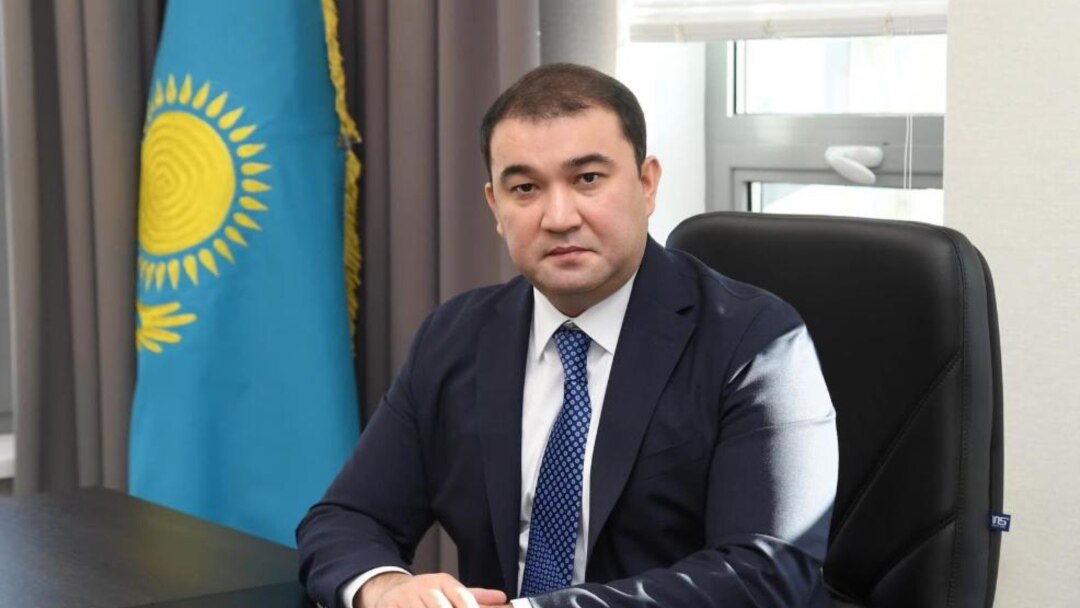 Жетілген директордың суреті аяқталды. Күйеуі мен әйелінің досы жеке порно онлайн