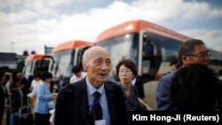 Удзельнікі спатканьня сем’яў ля дэмілітарызаванай зоны рыхтуюцца пераехаць на тэрыторыю КНДР