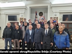 Jošanović i Radosavljević sa Vladimirom Lazarevićem i načelnikom Nišavskog okruga i članom Srpske napredne stranke Petrom Babovićem (prvi red u sredini), 16. novembar 2023.