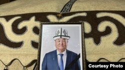 Жаныбек Жакыпбеков 80 жаш курагында дүйнө салды. 