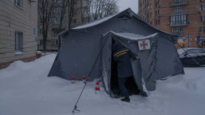 Kyiv's Electricity And Water Cut After More Russian Attacks Overnight