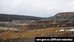 Мусорный полигон в Крыму, иллюстрационное фото