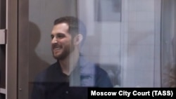 Trevor Reed, akit rendőrök megtámadásának vádjával ítéltek el, később fogolycserével szabadult. Moszkva, 2021. június 28.