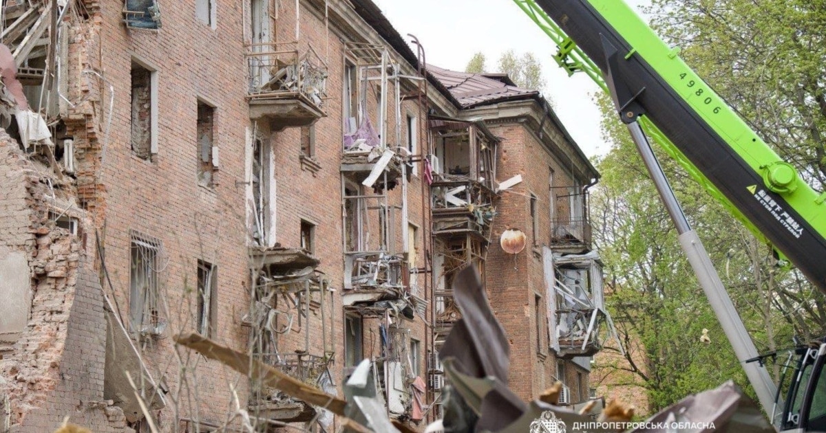 Завершення рятувальних робіт у Дніпрі після російського удару