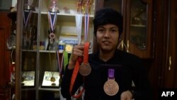 روح الله نیکپا تکواندو کار افغانستان که در نیوزیلند به عنوان مربی تیم ملی آن کشور انتخاب شده است