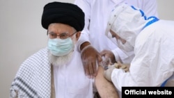 آیت‌الله خامنه‌ای دوز دوم واکسن کرونا را روز جمعه دریافت کرد