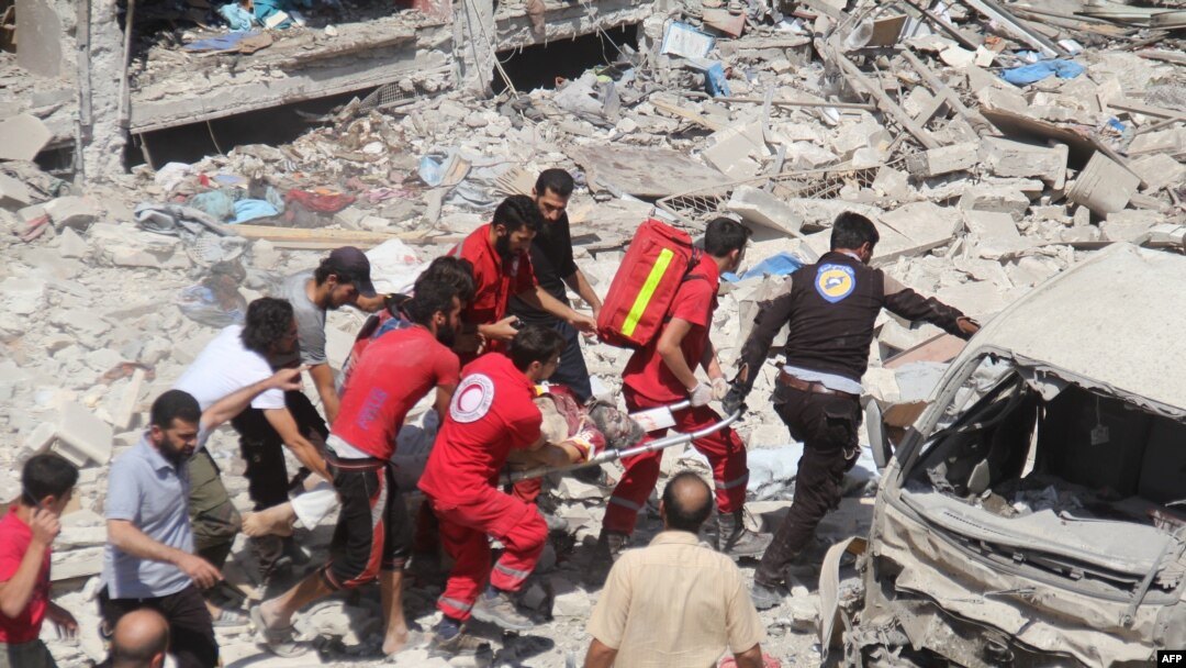 После очередной бомбежки (Идлиб, 17 августа 2016 года) 