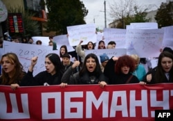 Un protest al suporterilor lui Ilan Șor împotriva Maiei Sandu și apropierii de Uniunea Europeană, Chișinău, 12 octombrie 2024.