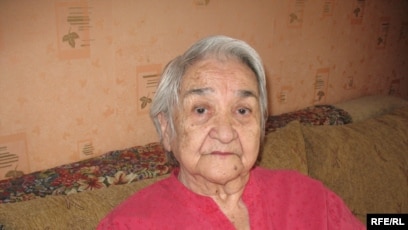 Құрылыс алаңындағы аққұба порно Мен үлкен сиқырды көргенде жылай жаздадым.