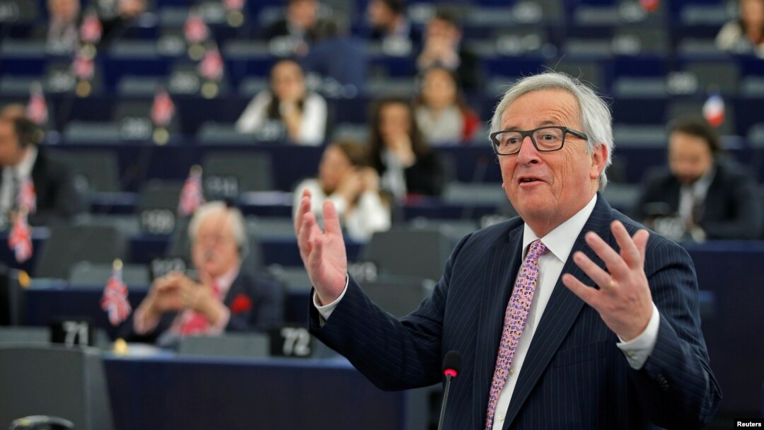 Protekcionističke komentare Donalda Trampa trebalo bi ozbiljno shvatiti, upozorio Junker