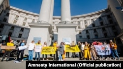 Активістки закликали МЗС підтримувати міжнародні ініціативи з дотримання прав людини в Афганістані