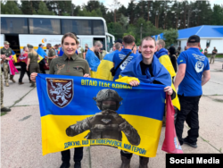 Іван Іванченко з Юлією Павлюк в день обміну