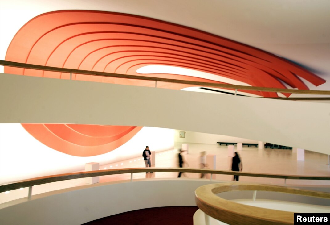 洋書 OSCAR NIEMEYER and the Architecture Amazon | Oscar Niemeyer and the Architecture of Brazil