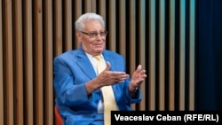 Fostul președinte al R. Moldova, Petru Lucinschi, în studioul Europei Libere, la podcastul „Pe Agendă cu Cristina Popușoi”