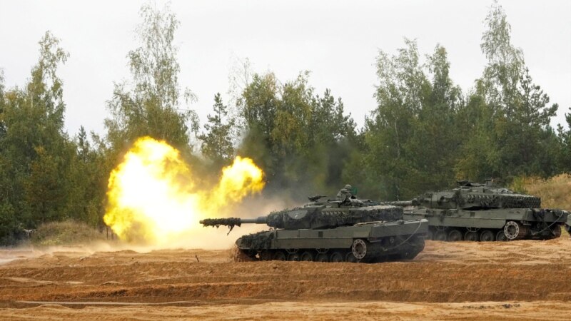 Poljska tražila od Berlina odobrenje da isporuči tenkove 'Leopard' Ukrajini