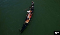 În ciuda războiului din Ucraina, în gondolele din Veneția tot se aude foarte des rusa. Țările nordice din UE atrag atenția că vizele pentru ruși au fost în creștere tocmai din cauza sudului, setos de turiști.