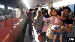 Мігранты на вакзале ў Вене 6 верасьня 2015 году