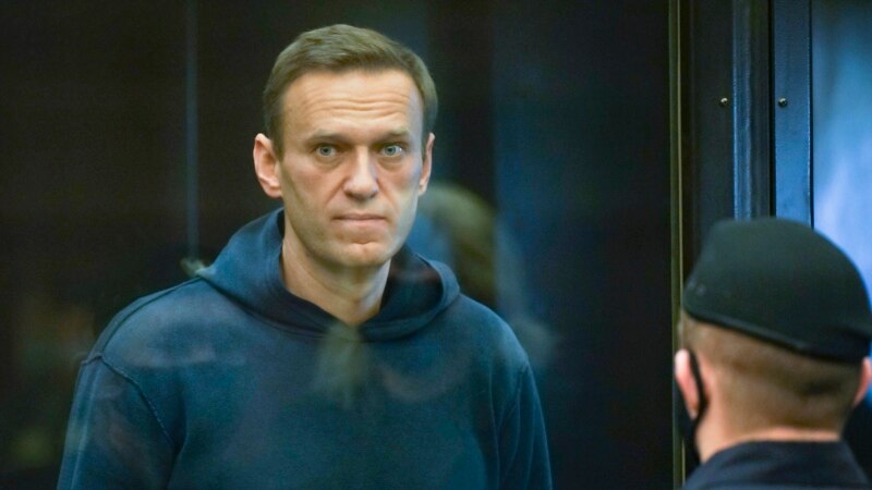 Članovi ruske nadzorne komisije posetili Navaljnog u zatvoru